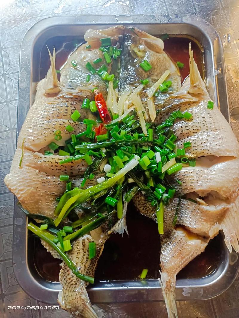 开发新菜品,清蒸鲈鱼